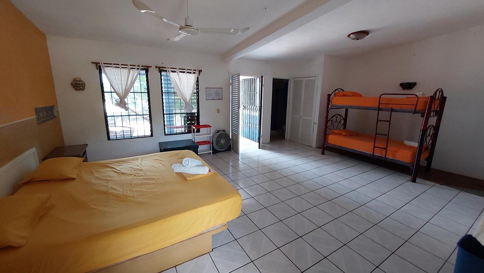 Quadruple Room with Bathroom